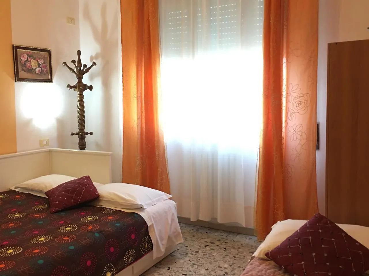 *** Guest house A Casa Doina Airport Hotel Pisa Italy